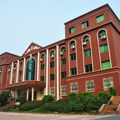 壁山办公楼-中弹-2008年